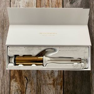 Brand new 2 inch curling iron